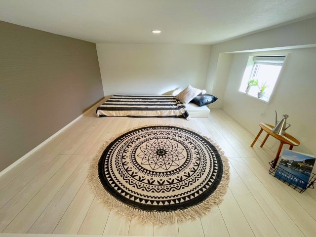 その他部屋・スペース　広いロフトは寝室にも収納にも使えます　※モデルルーム