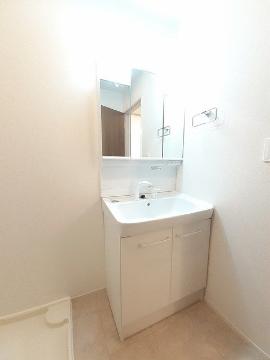 洗面設備　洗髪洗面化粧台