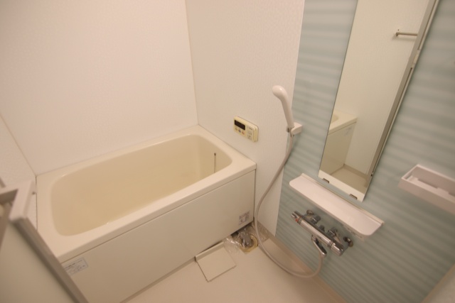 バス・シャワールーム　※別室の参考写真の為、現況優先です。