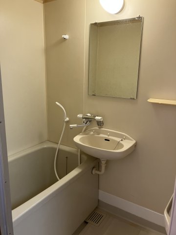 バス・シャワールーム　お風呂です