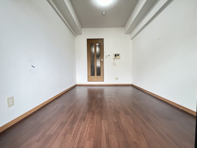 居室・リビング　居間です