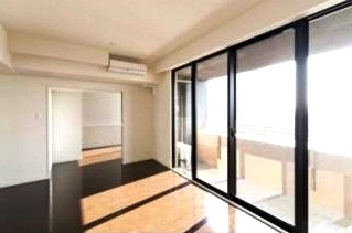 居室・リビング　同マンション内別部屋参照