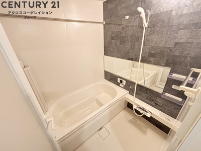 バス・シャワールーム　浴室乾燥機完備