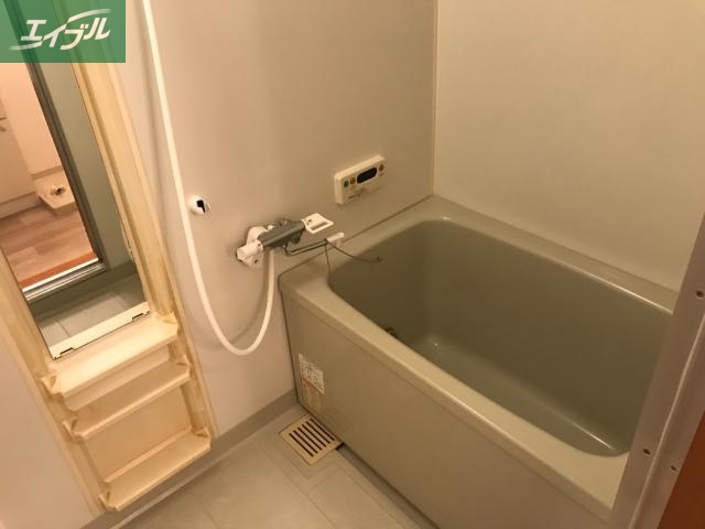 バス・シャワールーム　バス