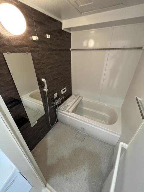 バス・シャワールーム　追炊き・浴室乾燥機能付き?