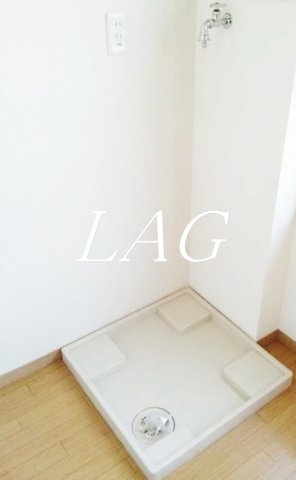 その他設備　室内洗濯機置場になります。