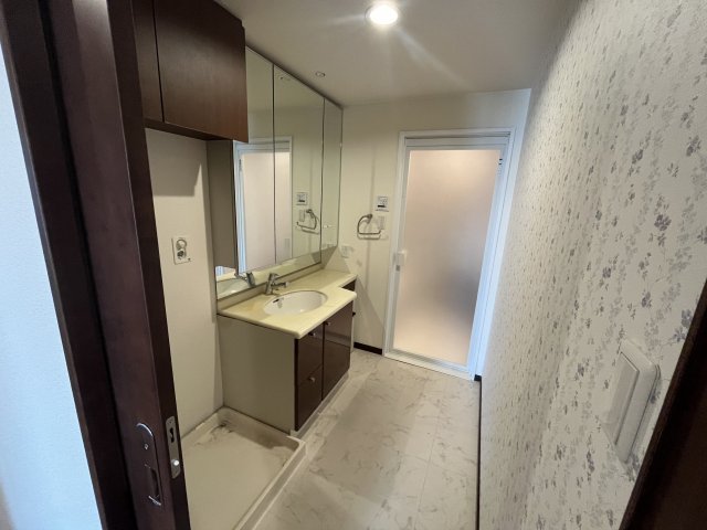 洗面設備　※別号室の写真です。現況優先となります。