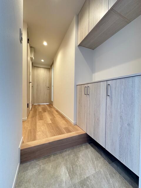 玄関　※現況優先（１２０３参考写真）