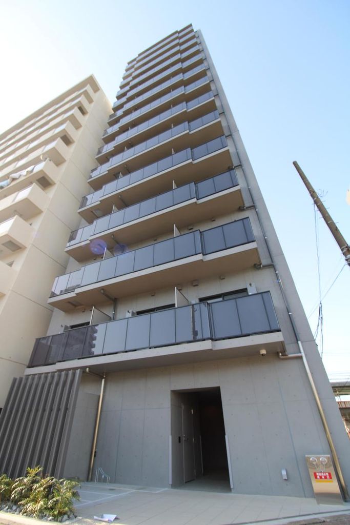 建物外観　バルコニー