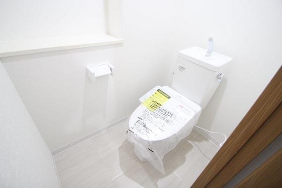 トイレ　※別部屋の写真です