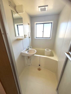 バス・シャワールーム　お風呂です