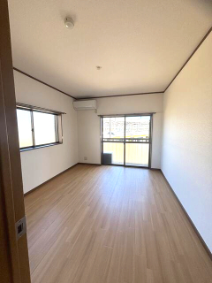 居室・リビング　明るい洋室です