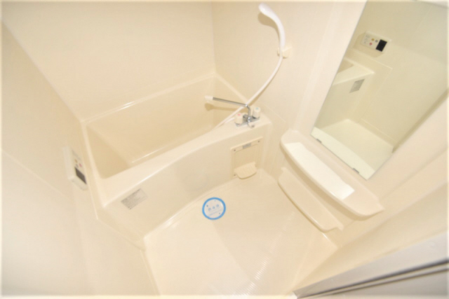 バス・シャワールーム　きれいなお風呂です