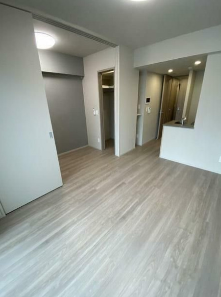 居室・リビング　※別部屋の参考写真です。