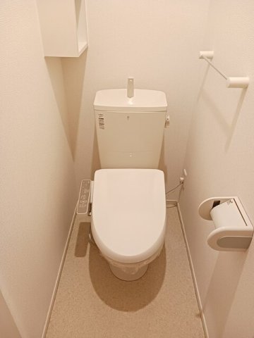 トイレ　清潔感のあるトイレです