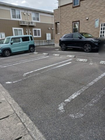 駐車場　駐車場完備です