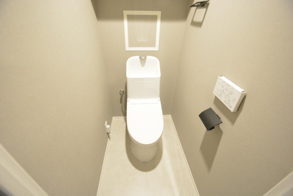 トイレ　シャワー付トイレ