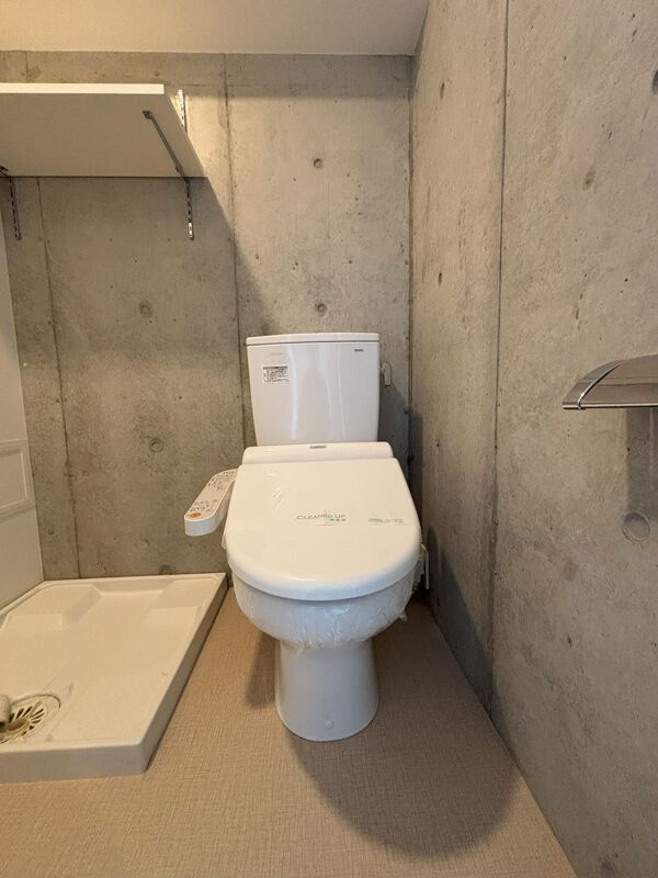 トイレ　別部屋参考写真