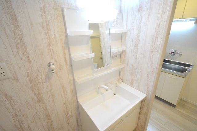 洗面設備　独立洗面化粧台付き☆