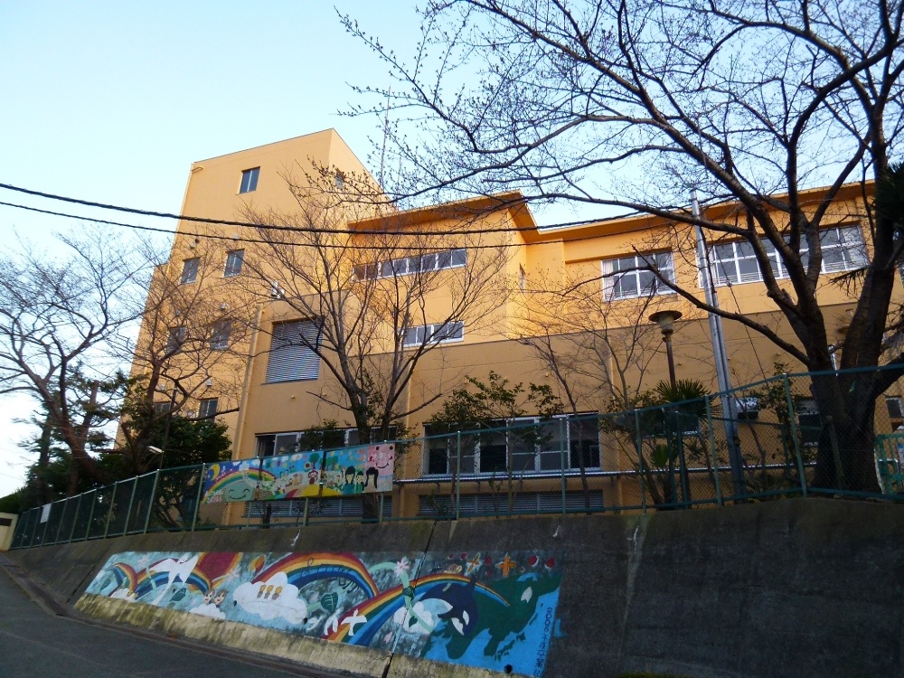小学校　宝塚市立　長尾台小学校（小学校）まで924m