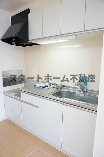 キッチン　コンパクトなキッチンで掃除もラクラク