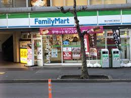 コンビニ　ファミリーマート 国分寺南口駅前店（コンビニ）まで410m