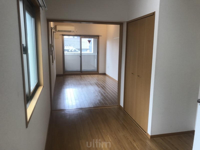 居室・リビング　※別のお部屋のお写真です。御参考までに。