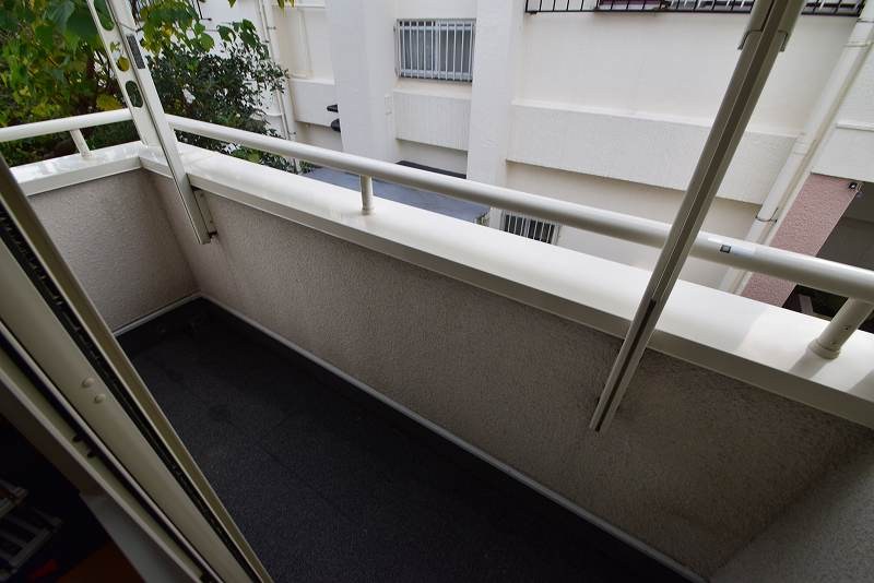 バルコニー　現況優先