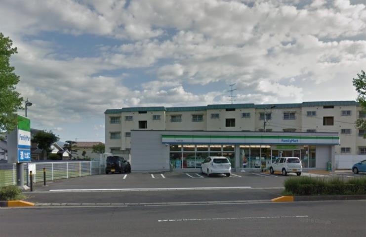 コンビニ　ファミリーマート（コンビニ）まで236m