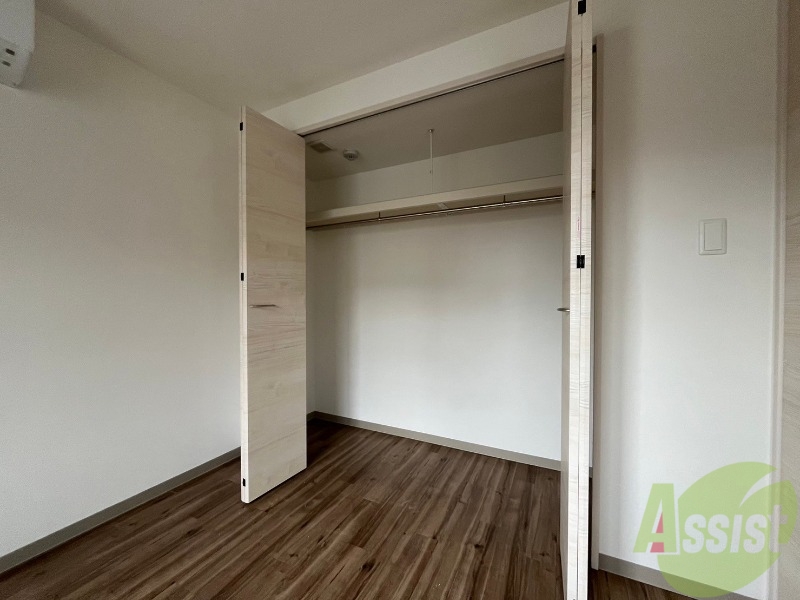 収納　寝室には収納があります。すっきり片づけましょう！