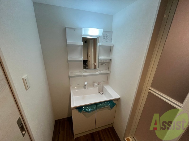 洗面設備　シャンプードレッサーで身支度もラクラクです！