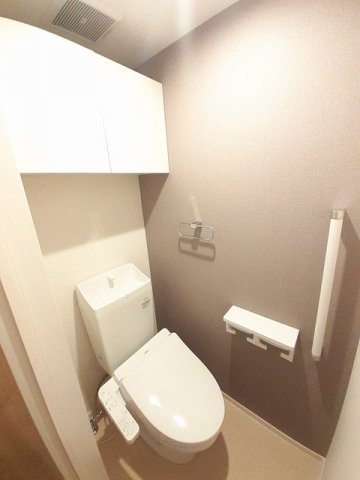 トイレ　清潔感のあるトイレです