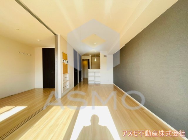 居室・リビング　同マンション別部屋参考写真