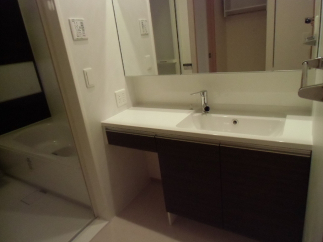 洗面設備　洗髪洗面化粧台