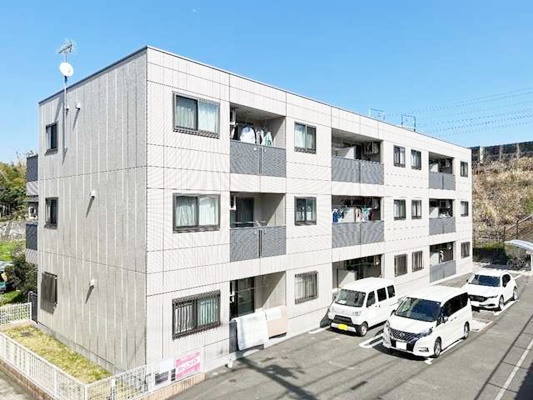 建物外観　【人気のキッチンカウンタータイプ♪】おすすめ物件！