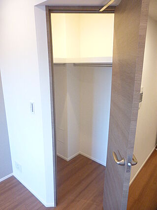 収納　※反転タイプの写真を使用しています。