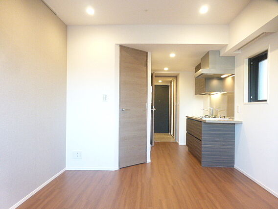 居室・リビング　※反転タイプの写真を使用しています。