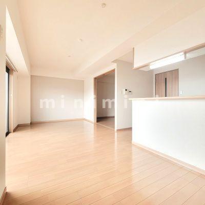 居室・リビング　※写真は別号室のものです。現状優先でお願い致します。