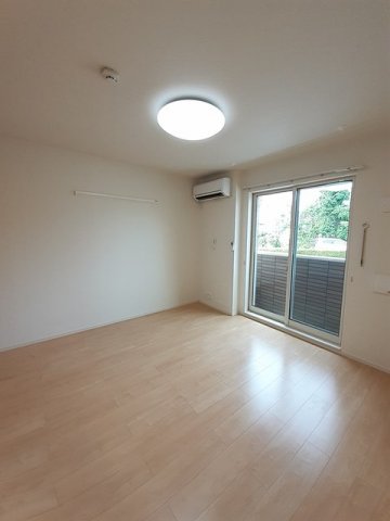 居室・リビング　使いやすい居間です