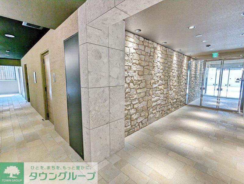 エントランス　エントランス