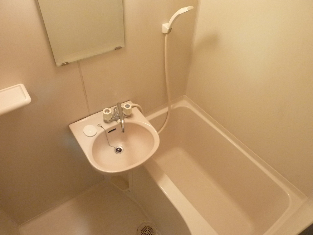 バス・シャワールーム　UB