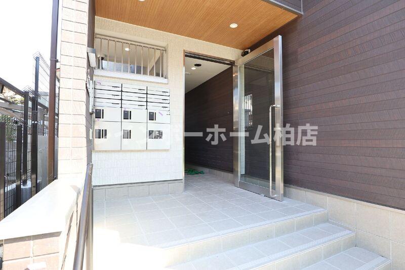 エントランス　オートロックがあります