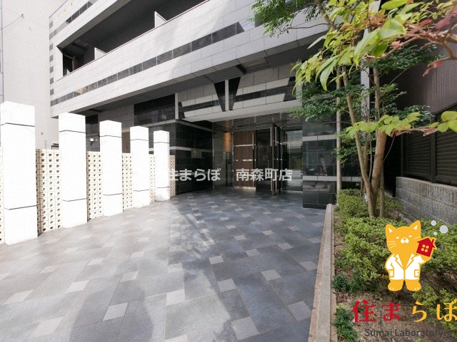 エントランス　共用部の印象も大切に