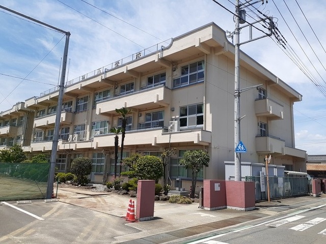 小学校　前橋市立上川淵小学校（小学校）まで400m