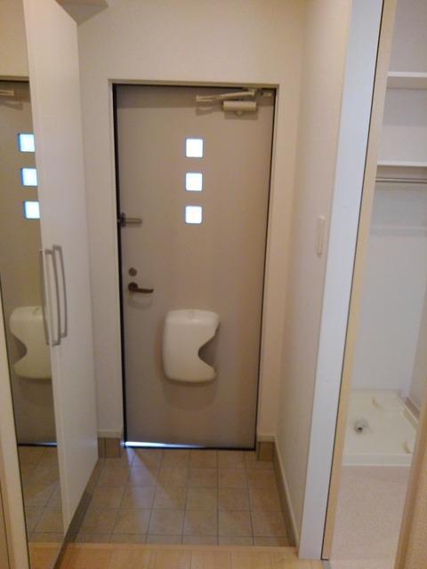 玄関　シューズボックス付きの玄関です★