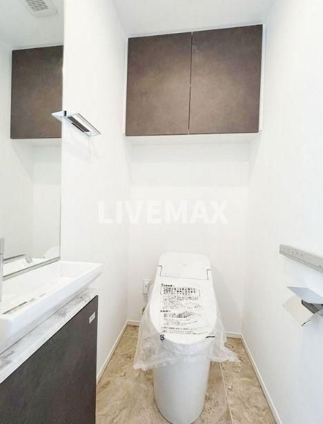 トイレ　別号室参考写真