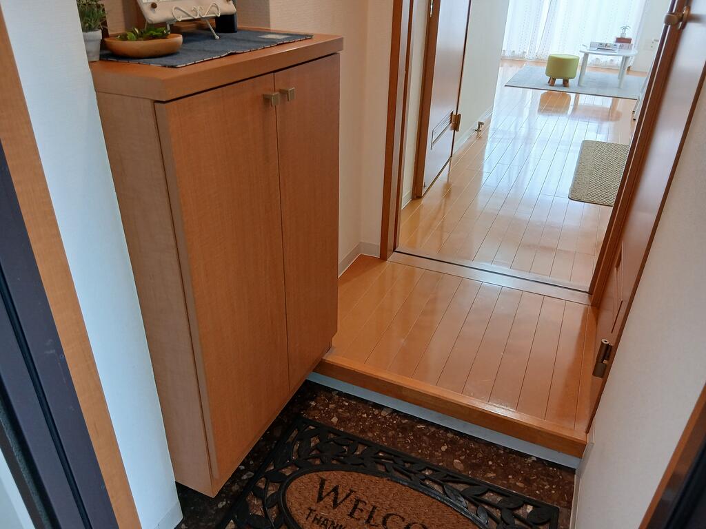 玄関　シューズボックスに収納できて玄関すっきり♪