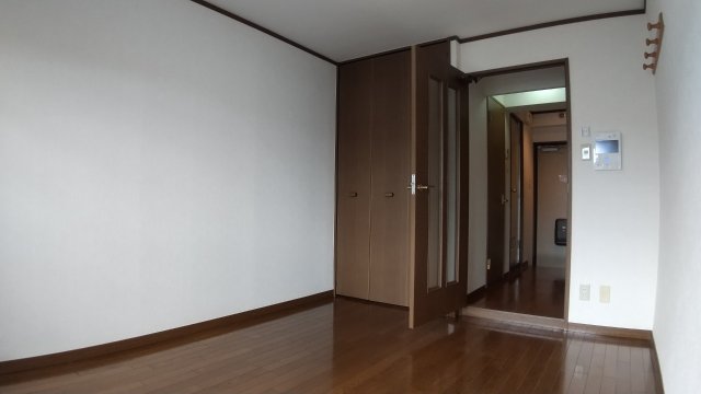 居室・リビング　エアコン付きで初期費用を抑えられます♪