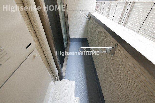 バルコニー　開放的で明るい空間を演出してくれるバルコニーです