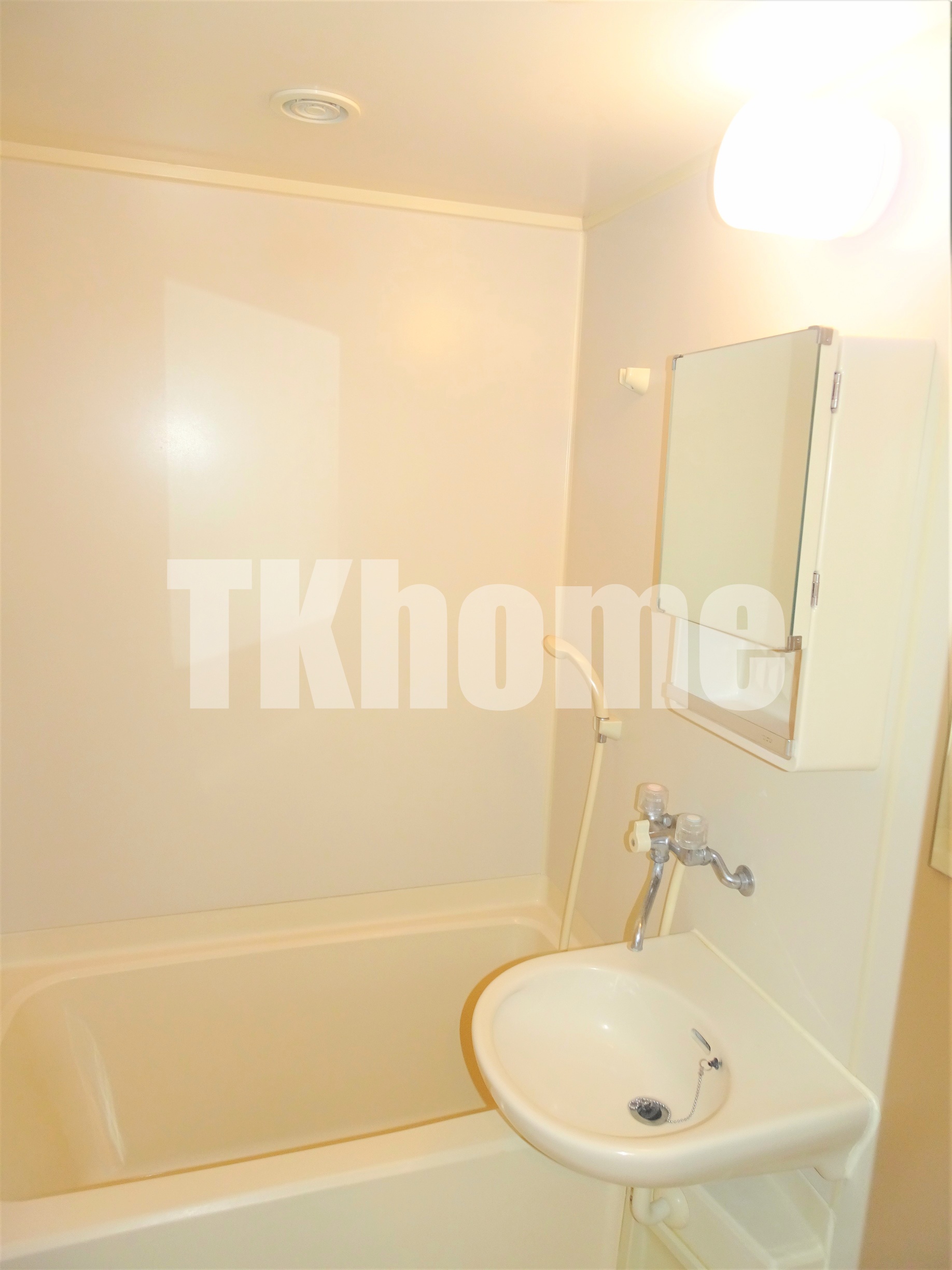 バス・シャワールーム　（同マンション別室・参考）